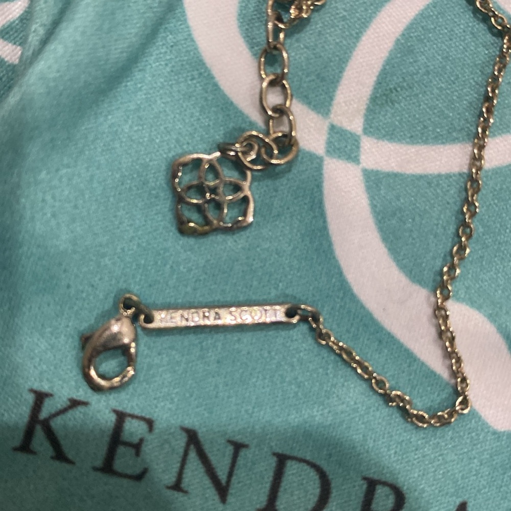 Kendra Scott Gold Pendant Necklace - Picture 3 of 3